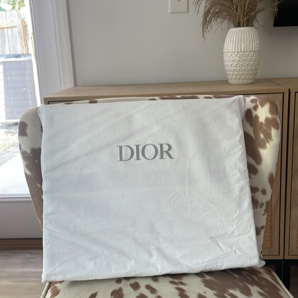 Christian Dior Book Tote Medium - Picture 6 of 9